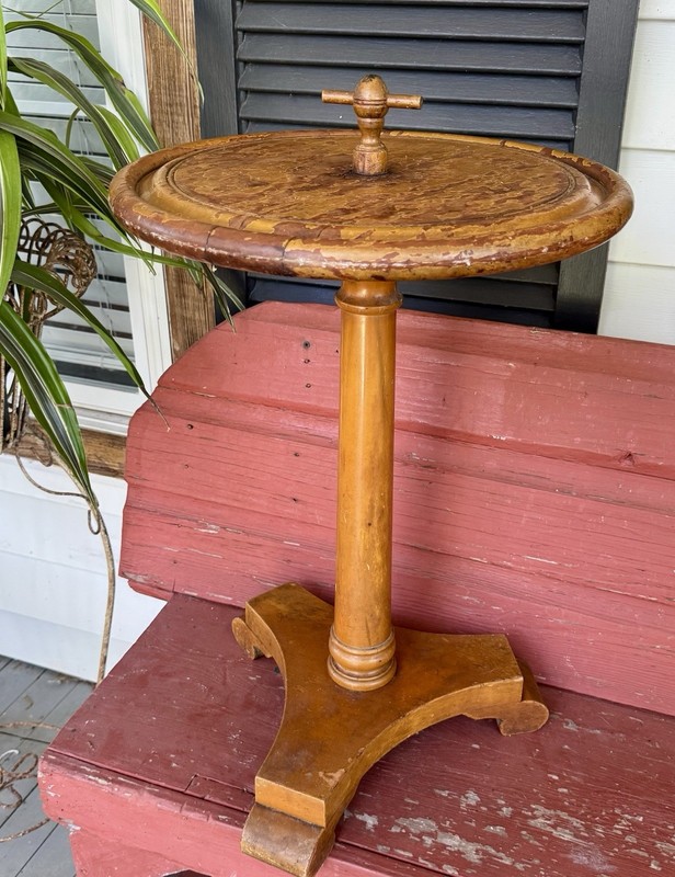 Antique Art Deco Maple Wood Cocktail Table gallery