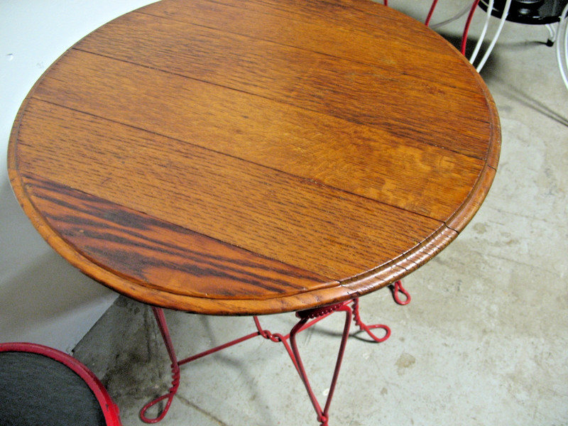 ANTIQUE SODA FOUNTAIN TABLE AND CHAIRS TWISTED WIRE OAK TOP SUPER gallery