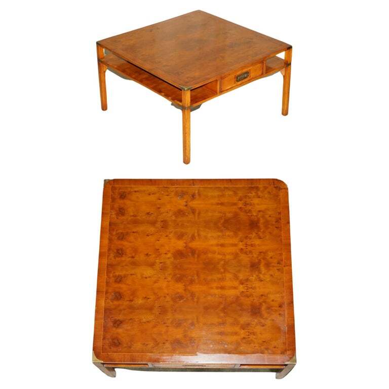 SUBLIME VINTAGE MILITARY CAMPAIGN BURR YEW WOOD COFFEE TABLE WITH BOOK SHELF