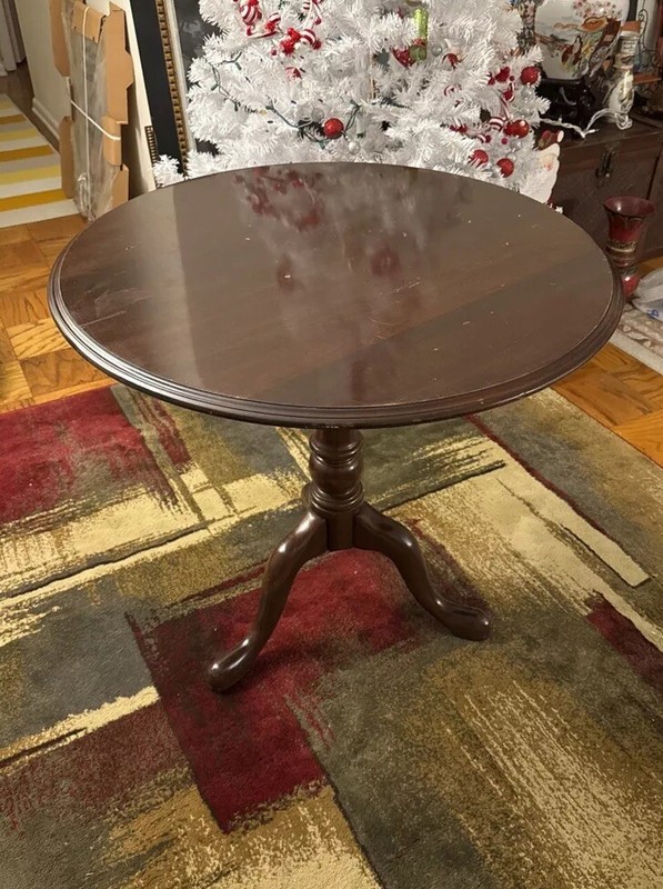 ETHAN ALLEN Cherry Queen Anne Tilt-Top Round Swivel Side Table