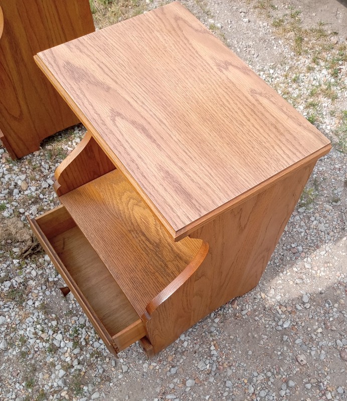 Mid Century Oak Formica Top Nightstand (1 Nightstand) (NS138) gallery