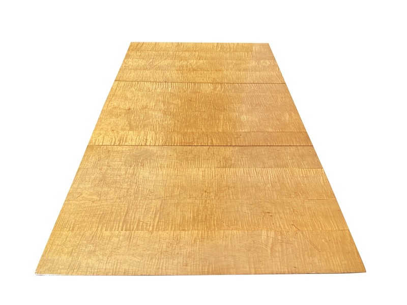 FEDERAL STYLE TIGER MAPLE GATELEG DINING TABLE WITH BOLD GRAIN AND LARGE DRAWER gallery