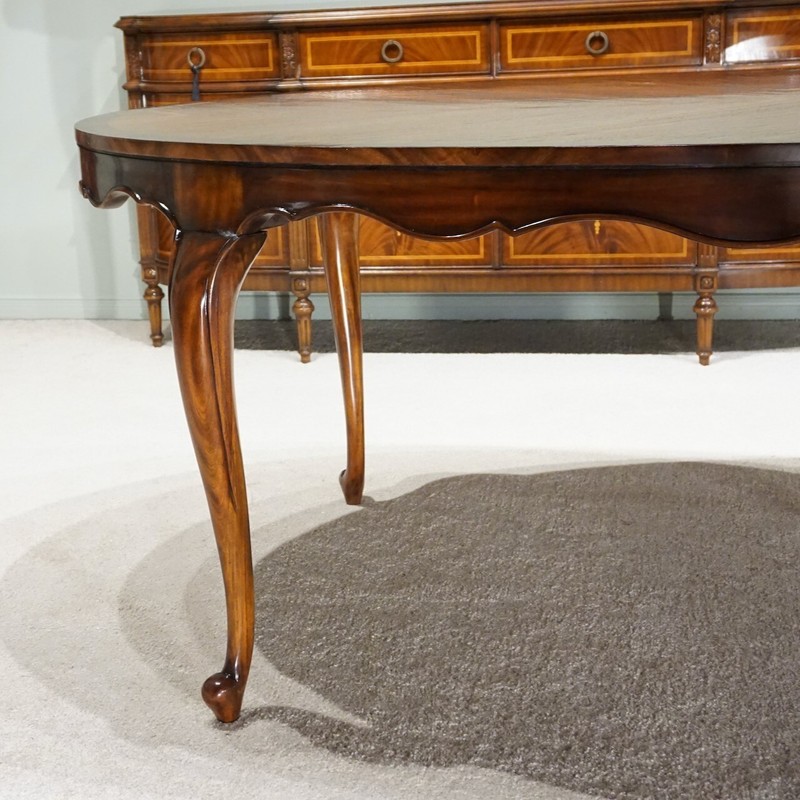 7' French Country Oval Dining Table Corner Legs Mahogany wood gallery