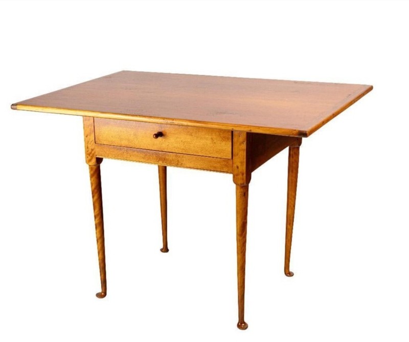 D. R. Dimes New England pine tavern table in the Queen Anne style of circa 1790