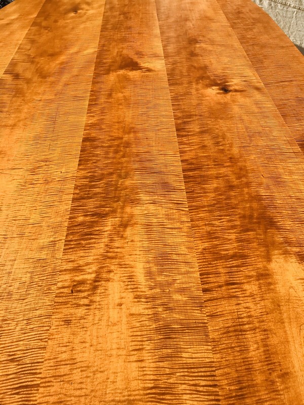 VINTAGE TIGER MAPLE QUEEN ANNE STYLE DINING TABLE / BANQUET TABLE - LONG 8+ FEET gallery