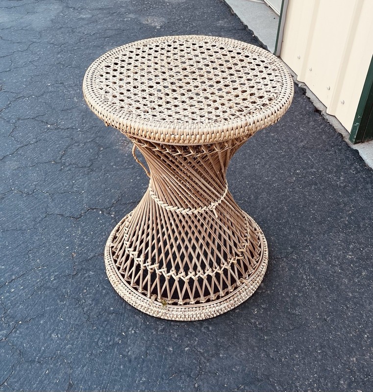 Vintage Wicker/Rattan End Table Or Plant Stand
