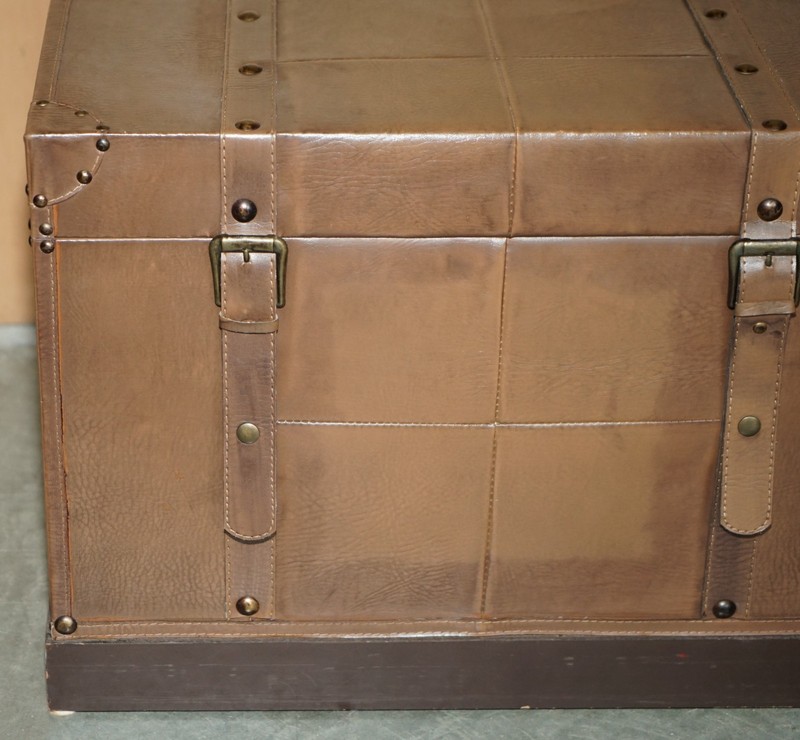 BROWN SADDLE LEATHER SUITCASE TRUNK COFFEE OR SIDE END TABLE NICE DECORATIVE gallery
