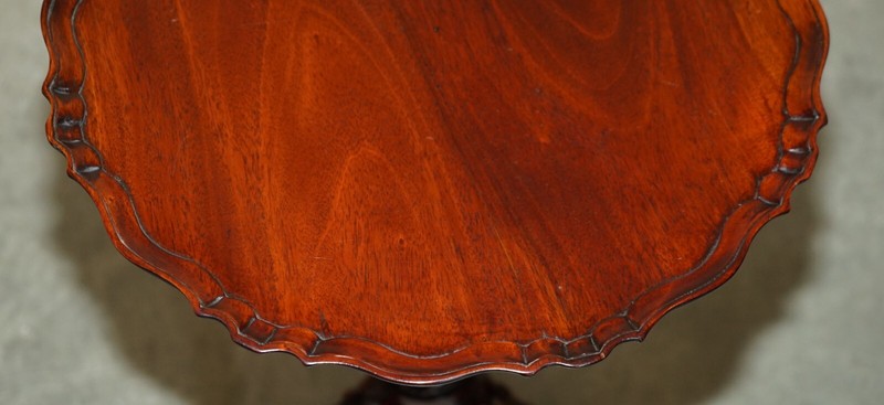 VINTAGE FLAMED MAHOGANY THOMAS CHIPPENDALE CLAW & BALL TRIPOD TABLE ROTATING TOP gallery