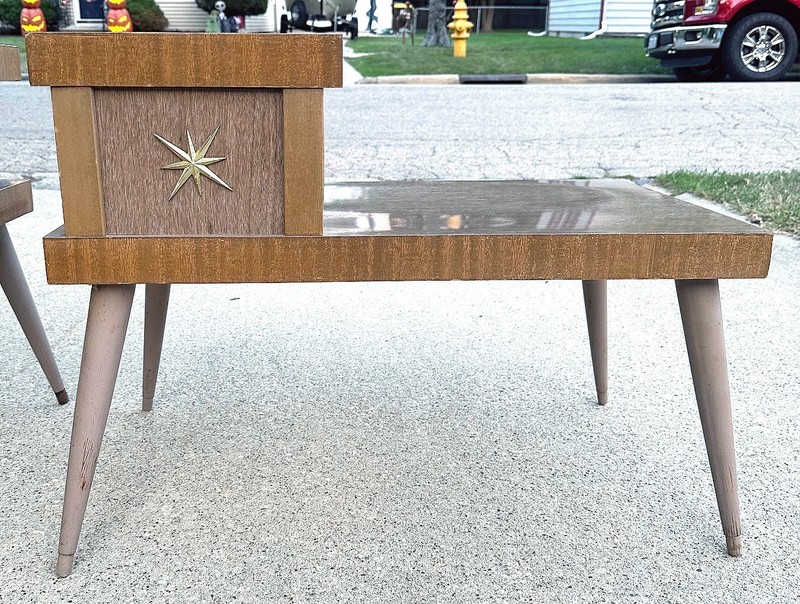 NO SHIPPING VINTAGE MCM ATOMIC BROWN FORMICA END TABLE & SIDE TABLE REALLY SHARP gallery