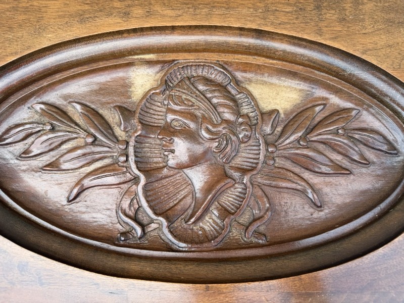 Beautiful Antique Rare Hand Carved Coffee / End Table