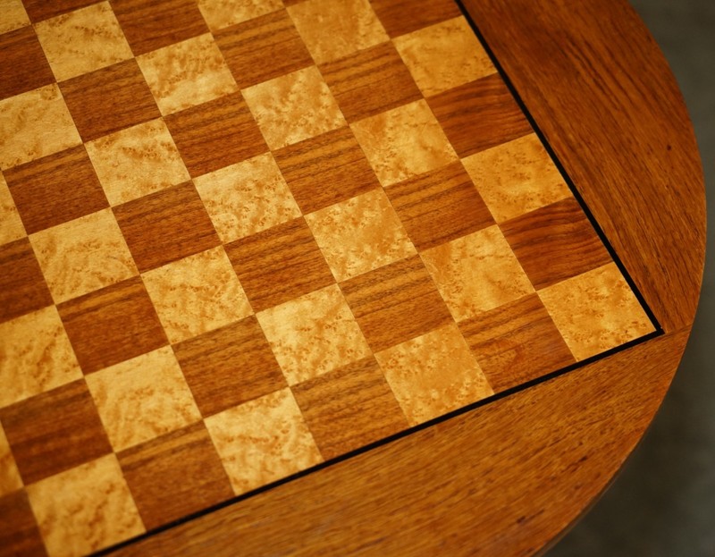 ANTIQUE MAHOGANY SATINWOOD & WALNUT CHESS GAMES TABLE WITH LOVELY TURNED BASE gallery