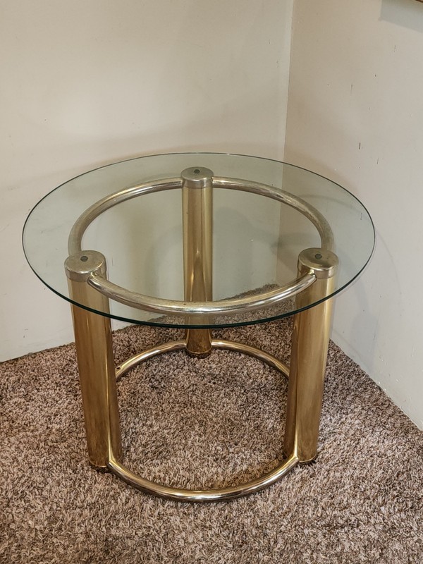 Mid Century Modern Hollywood Regency Tubular Brass Round Glass Side Table 26″