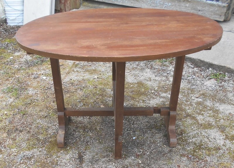 ANTIQUE VICTORIAN TRESTLE BASE TILT TOP TABLE
