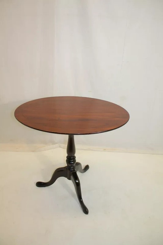 1920s English Queen Anne Chippendale End Side Table w/ Tilt Top–Antique Mahogany gallery