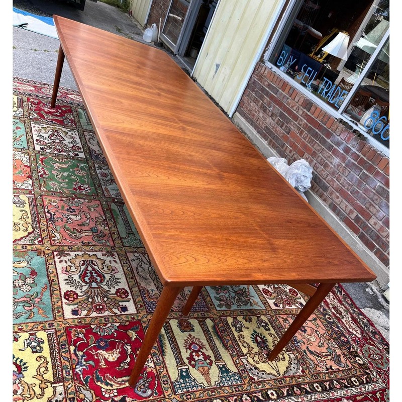Rare Sibast Danish Dining Room Table and 8 Chairs [VINTAGE] gallery