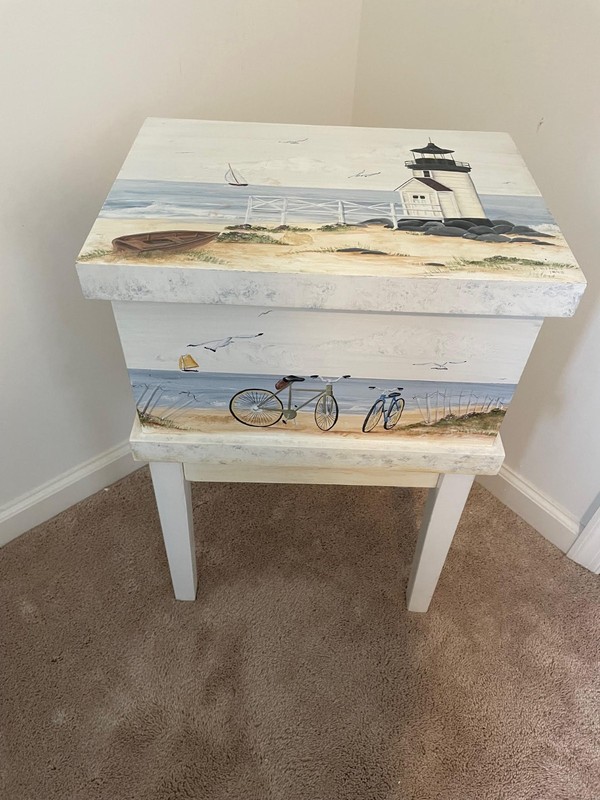 Olde English Woods NH – hand painted furniture – box
