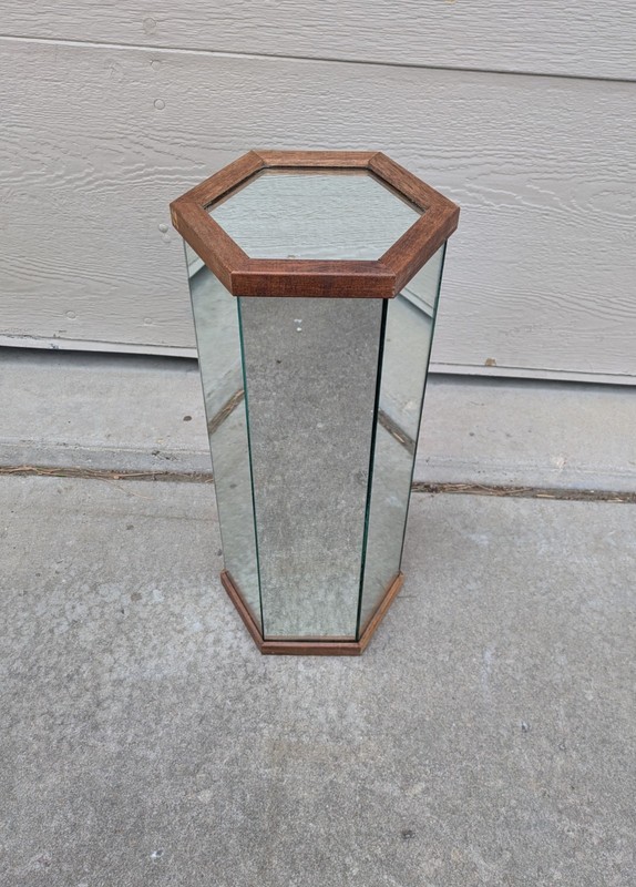 Vintage 25″ Mid Century Modern Mirrored Hexagon Pedestal Plant Stand Table Wood