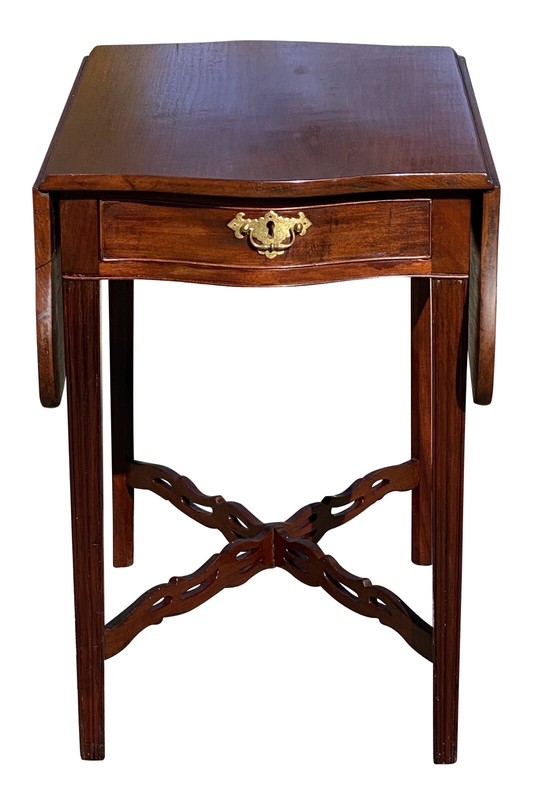 ANTIQUE CHIPPENDALE MAHOGANY DROP LEAF PEMBROKE TABLE - PIERCED CARVED STRETCHER gallery
