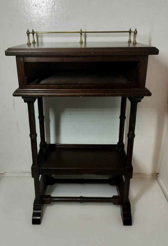 Vintage Ethan Allen Solid Maple Italia Georgian Court Collection Telephone Stand