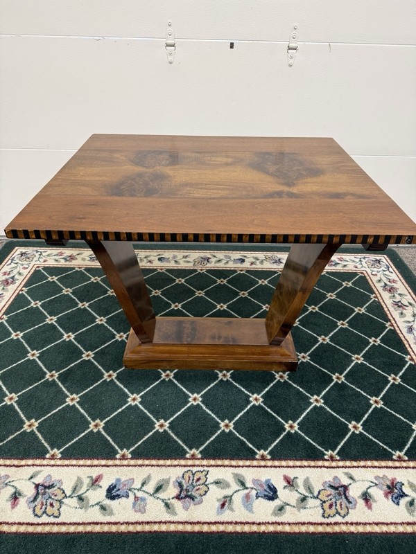 EARLY YEARS Maurice Villency BURLWOOD Italian Design Style PEDISTAL CARD Table