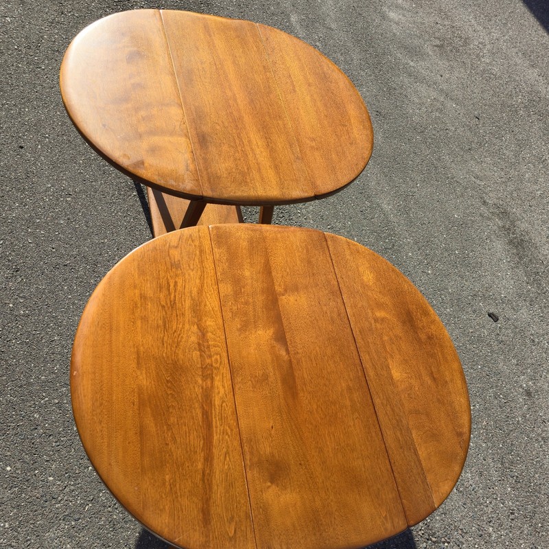 Pair of Vintage Cushman Colonial Drop-Leaf Side Tables – Model 8006 – Solid…