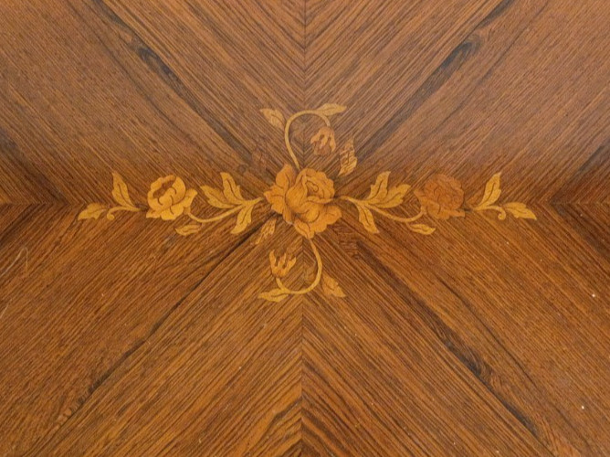 Ornate Hand Carved Wood FRENCH STYLE Inlaid Top Coffee Table with Glass Top gallery