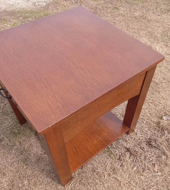 Quarter Sawn Oak Veneer Side Table / End Table (ET711) gallery