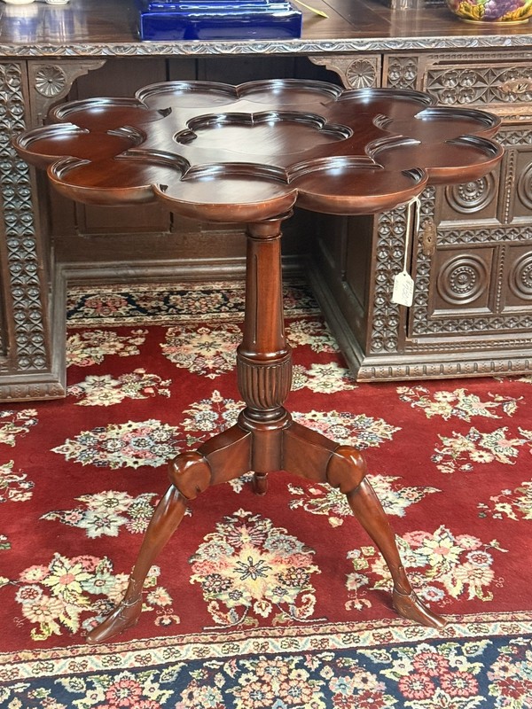 Vintage Mahogany Pie Crust Tea Table Tilt top Carved Occasional Table gallery