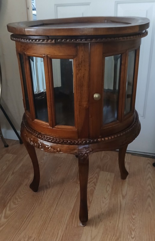 VTG Vitrine Round Cabinet Queen Anne Style Reproduction Detachable Serving Tray