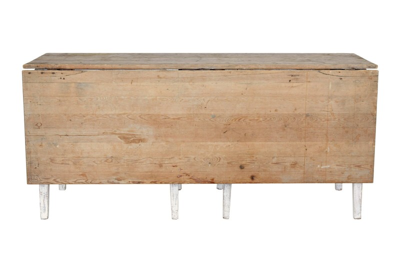 19TH CENTURY PINE DROP LEAF KITCHEN TABLE OF LARGE PROPORTIONS gallery