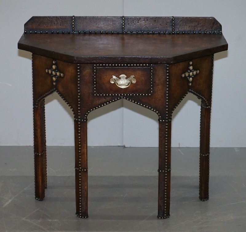 ANTIQUE FULLY RESTORED GOTHIC PUGIN STYLE BROWN LEATHER STUDDED CONSOLE TABLE gallery