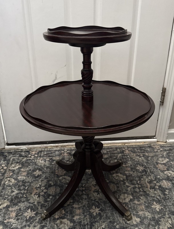 Antique Mahogany Pie Crust Round 2-Tier Pedestal Duncan Phyfe Table Claw Footed