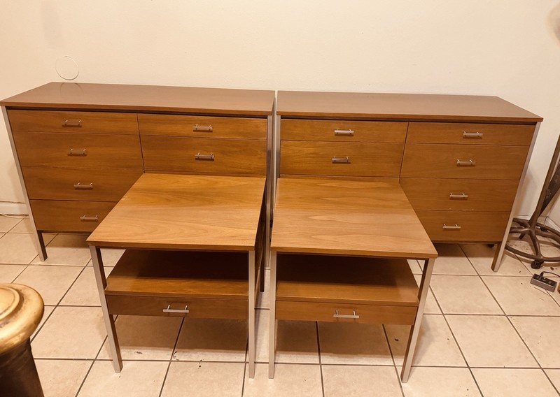 Fantastic Paul McCobb Calvin Linear Mid Century Side End Tables Pair MCM 1950s
