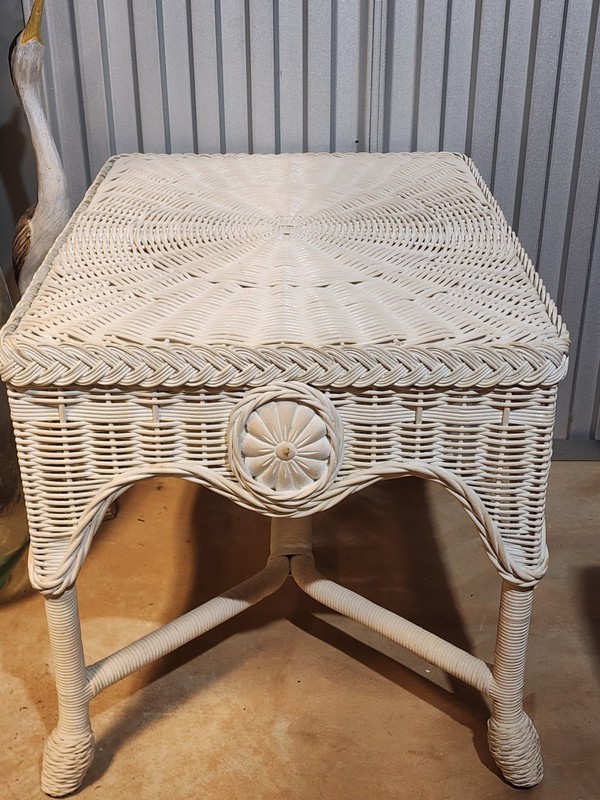 Vtg RARE Wicker Coffee Table Radial Top Floral Medallions Scalloped Details Boho gallery