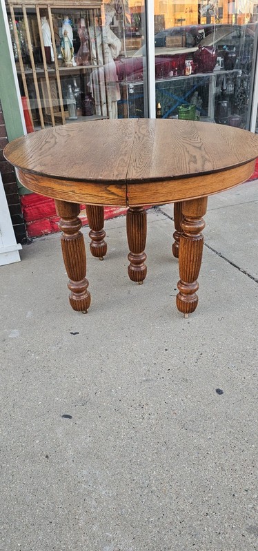 Antique Victorian Round Oak dining Table with Fluted legs gallery