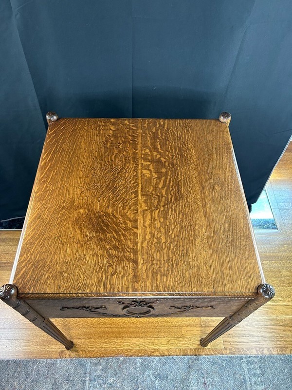 Quartersawn Carved Oak Victrola/Parlor Table Stand Horner? gallery