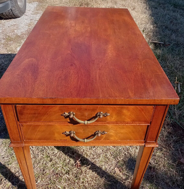 Mid Century Mahogany Hepplewhite End Table by Imperial (ET167) gallery