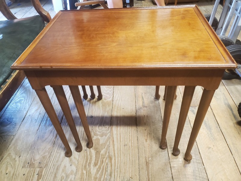 Vintage Henredon Folio Four Nesting Tables - Set of 3 gallery