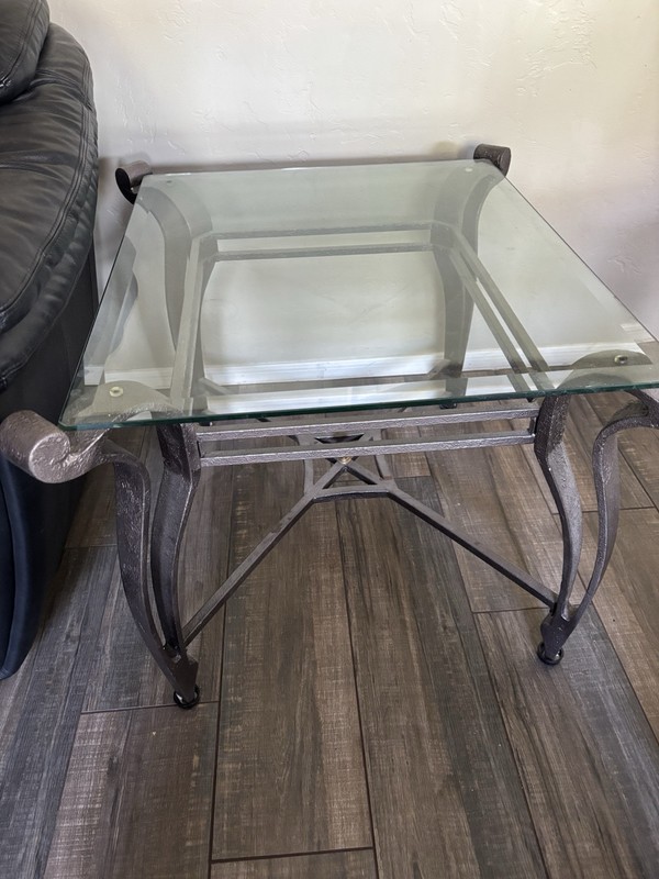 Leather Couch And End Tables gallery