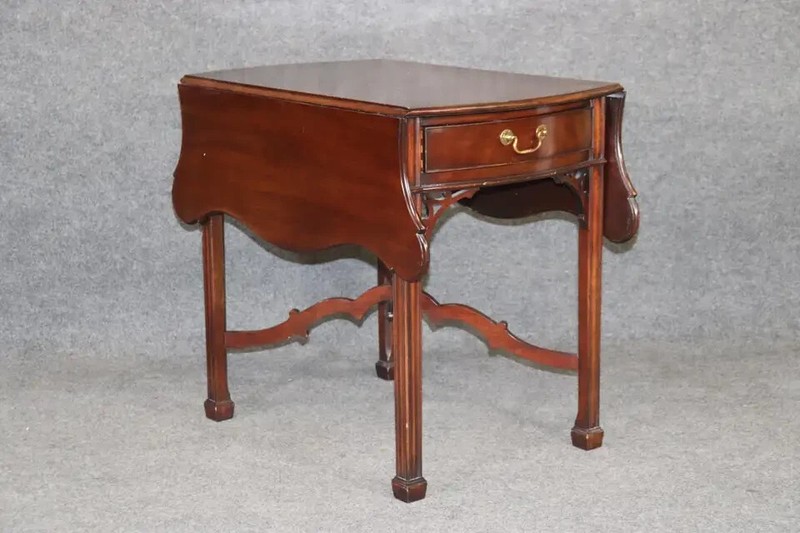 Mahogany Kindel Winterthur Collection Chippendale Drop Leaf Table gallery