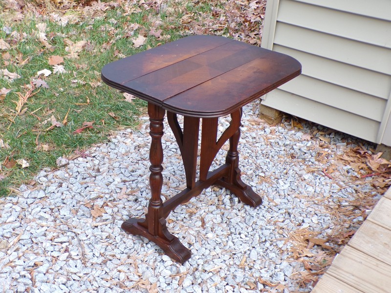 Vintage Small Art Deco Drop Leaf Walnut Accent Side Table gallery
