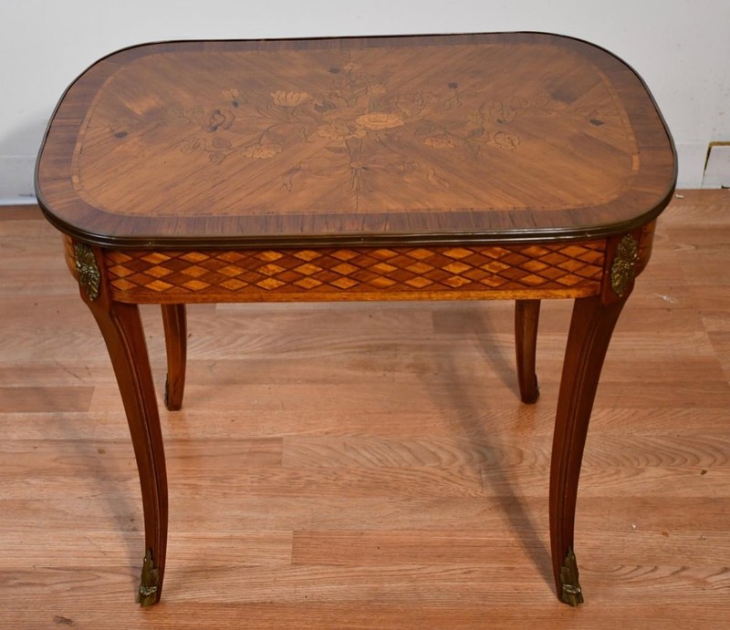 1910s Antique French Louis XV Walnut & Satinwood Inlay small Coffee Table FRANCE