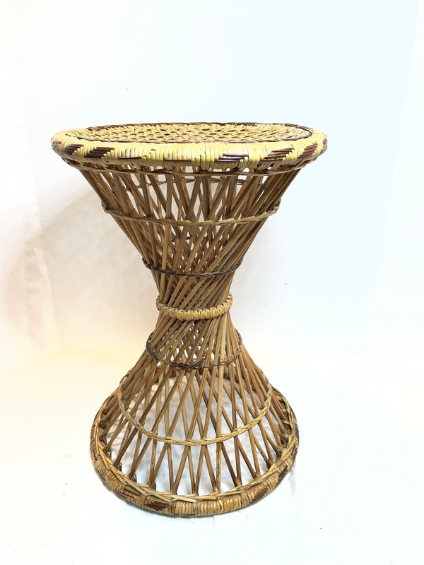 Vintage Wicker Rattan End Table Plant Stand Round Hour Glass 17″ x 12.25″