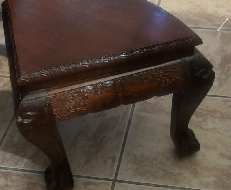 George Zee &CO hand carved kiln dried rosewood chround table with 4 chainoiserie gallery