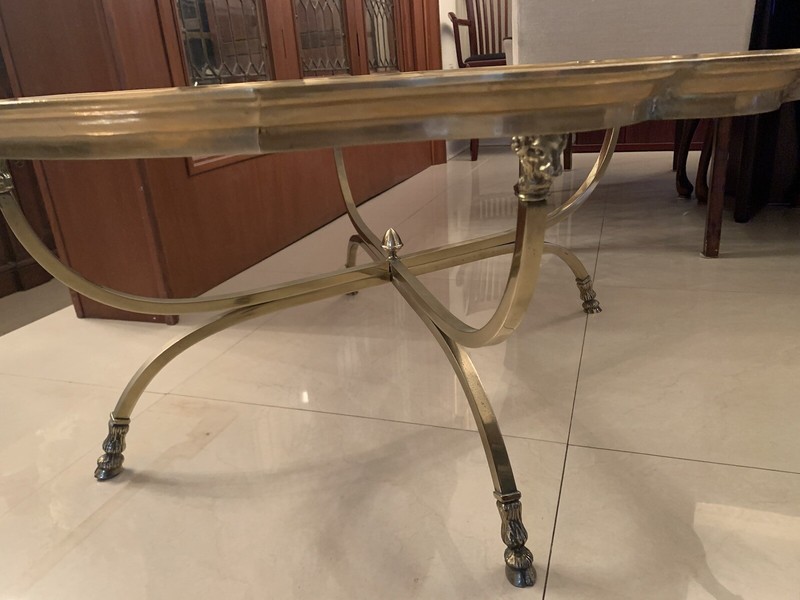 Hollywood Regency Roun Brass and Glass Scalloped Top Coffee Table Labarge Style gallery