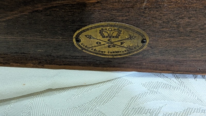 Old Colonial Furniture Company Walnut Draw-leaf Large Coffee Table USA gallery