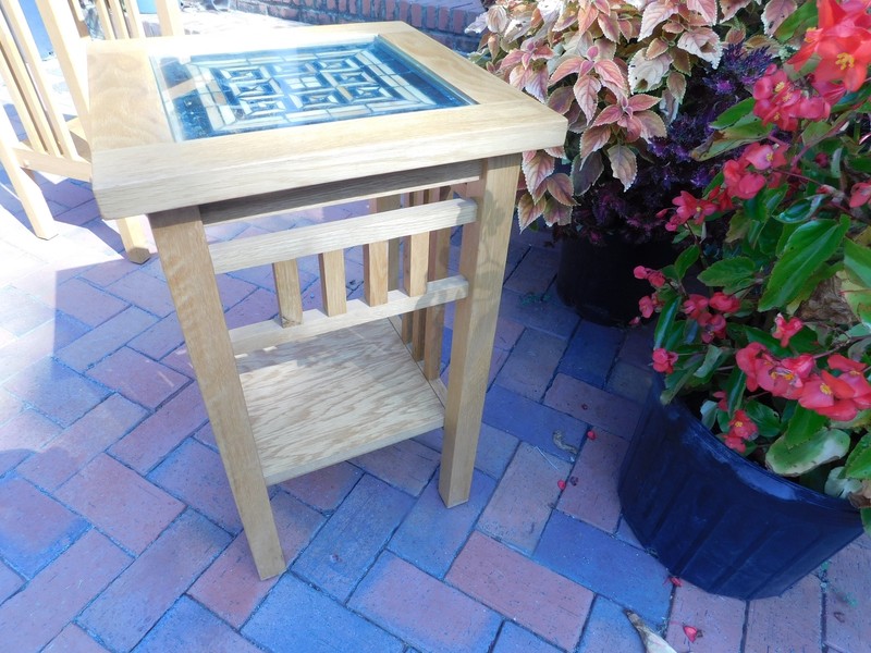 Frank Lloyd Wright Style Quoizel Mission Oak Table 15" W x 15 " L x 24" gallery