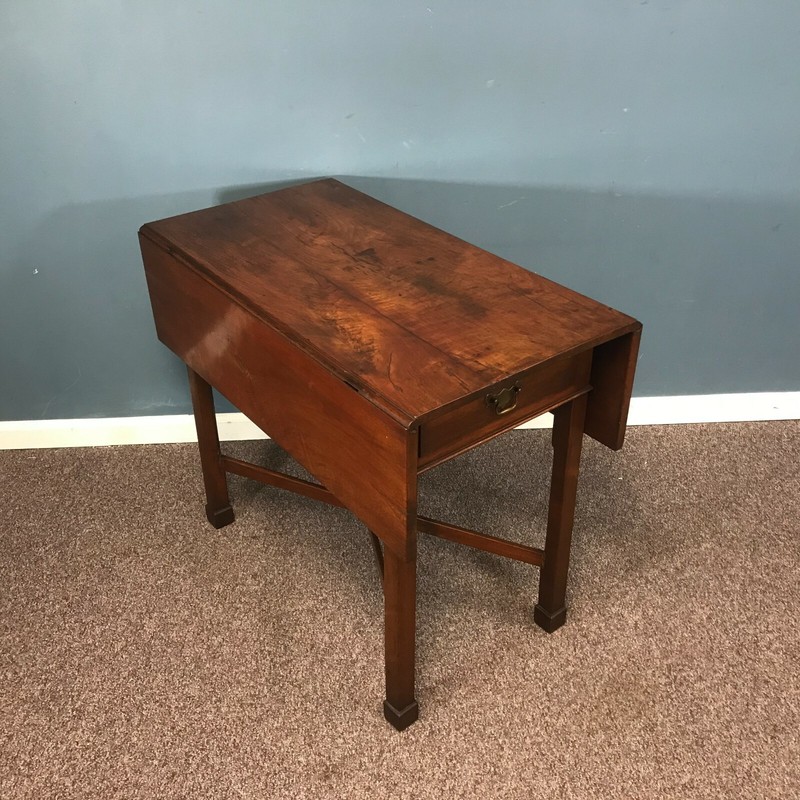18th Century Walnut Pembroke Table gallery
