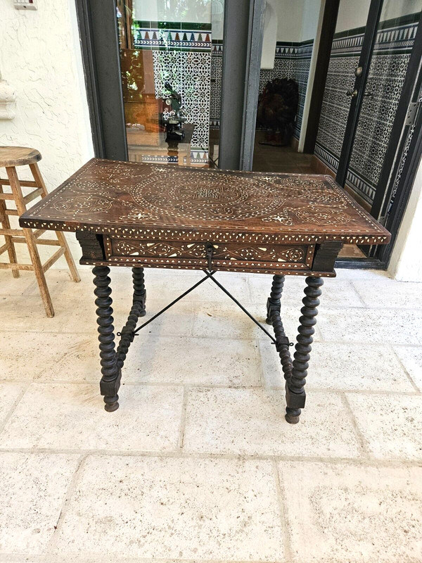 19TH C ANGLO INDIAN TRESTLE TABLE WITH IRON SUPPORT AND INLAY