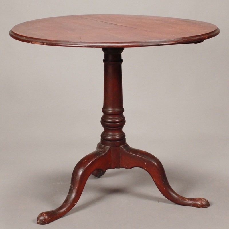 Antique Tilt Top Queen Anne Round Tea Table